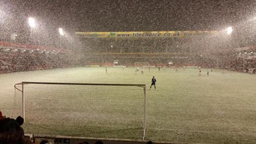 Daniel 'STFC' Hunt @dphunt88 - Ummmm.... now it's really snowing!